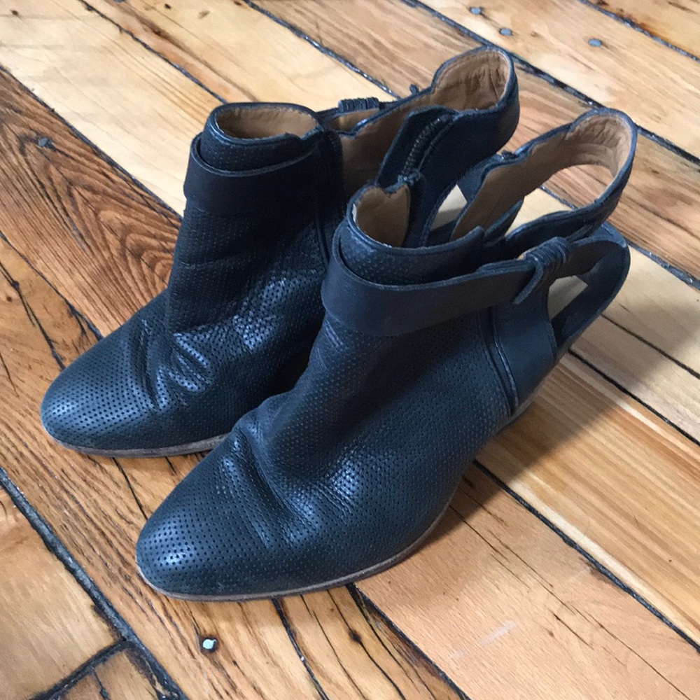 Dolce vita heels